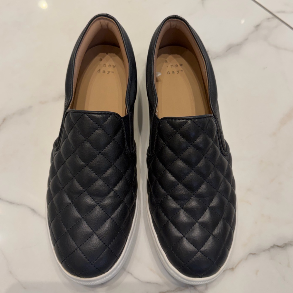 a new day Black Quilted Flats